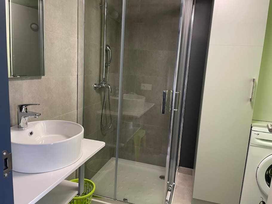 Oak House Oakplacescom Леон Экстерьер фото
